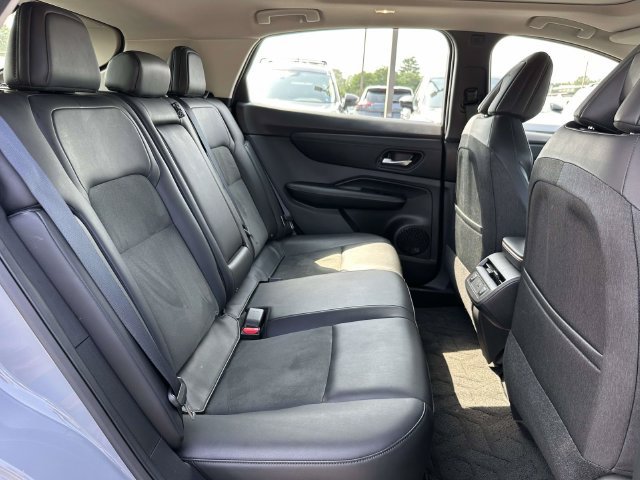 Used 2024 Nissan Ariya AWD image 10