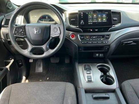 Certified 2022 Honda Pilot Sport image 10