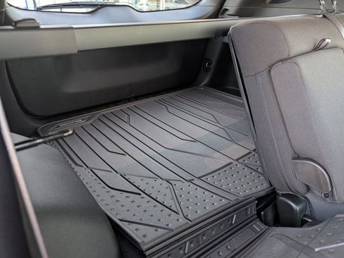 Used 2023 Chevrolet Equinox LS w/ LS Convenience Package image 7