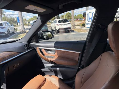 Used 2016 BMW 340i Sedan image 11