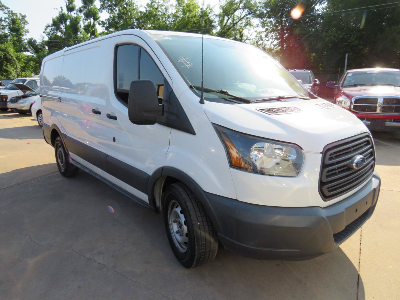 Used 2016 Ford Transit 150 130 Low Roof RWD image 5