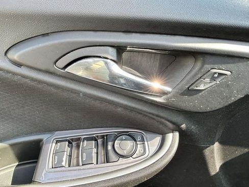 Used 2022 Chevrolet Malibu LS FWD image 13