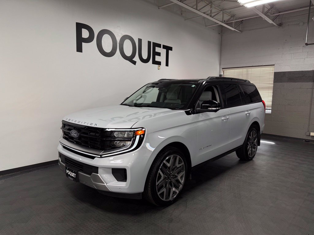 Used 2025 Ford Expedition Platinum w/ Platinum Ultimate Package AWD/4WD image 2