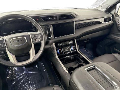 Used 2024 GMC Yukon Denali w/ LPO, Floor Liner Package image 32