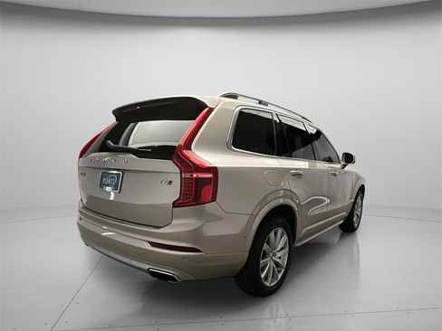 Used 2016 Volvo XC90 T6 Momentum w/ Momentum Plus Package image 7