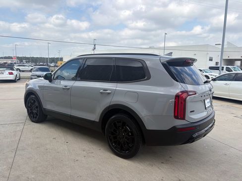 Used 2021 Kia Telluride EX w/ EX Premium Package image 6