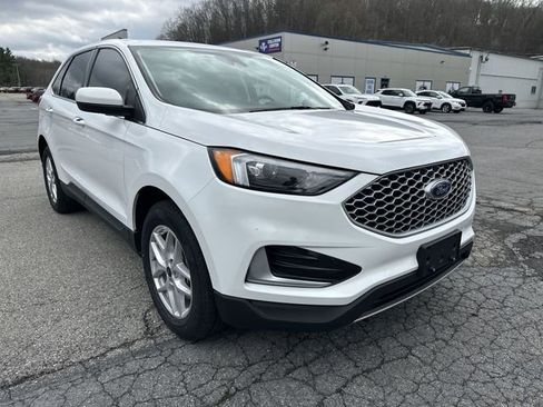 Used 2024 Ford Edge SEL AWD/4WD image 11
