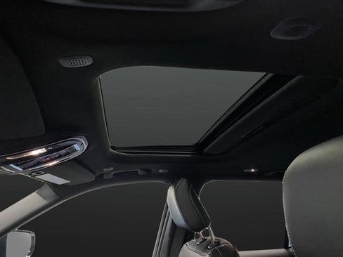 New 2026 Jeep Grand Cherokee Altitude AWD/4WD image 7
