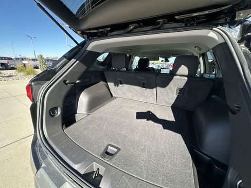 Used 2025 Chevrolet Blazer LT image 26