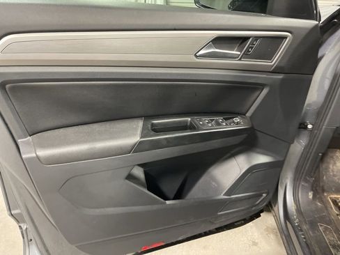 Used 2019 Volkswagen Atlas SE FWD image 21