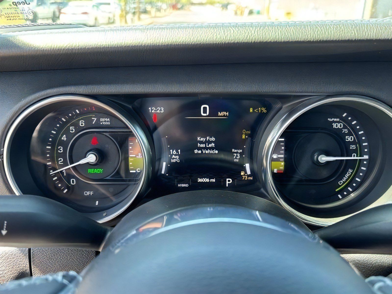 Used 2023 Jeep Wrangler Unlimited Sahara AWD/4WD image 13