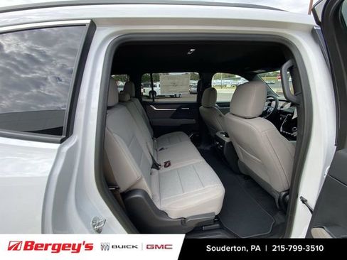 New 2026 GMC Acadia Elevation image 30