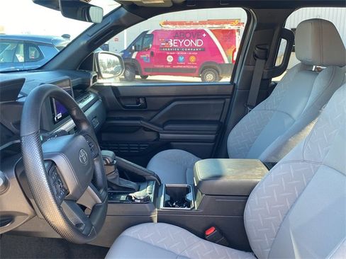 Used 2025 Toyota Tacoma SR5 image 19