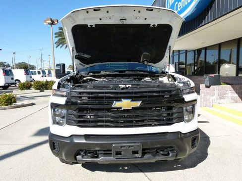 Used 2024 Chevrolet Silverado 3500 W/T w/ Snow Plow Prep Package image 8