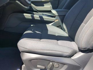 New 2026 Ford Explorer Active RWD video 4