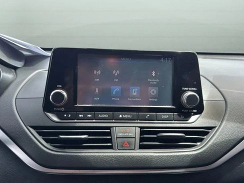 Used 2022 Nissan Altima 2.5 S FWD image 27