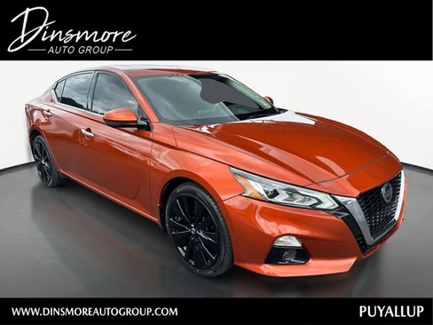 Used 2019 Nissan Altima 2.5 Platinum AWD/4WD image 1