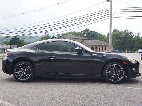 Used 2013 Scion FR-S RWD image 13