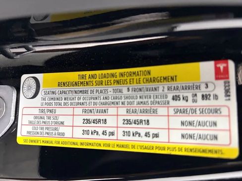 Used 2018 Tesla Model 3 Long Range RWD image 22