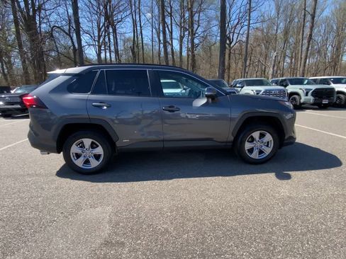 Used 2025 Toyota RAV4 XLE image 13