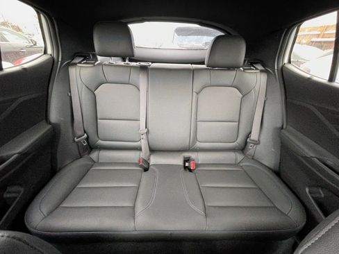 Used 2025 Buick Envista Sport Touring image 37