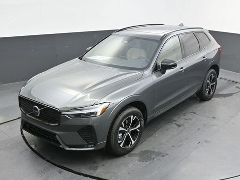 New 2026 Volvo XC60 B5 Core AWD/4WD image 23