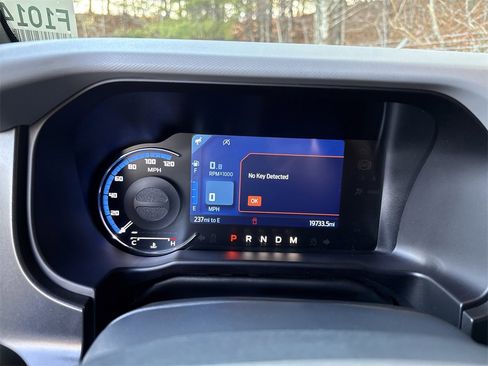 Used 2023 Ford Bronco Badlands image 28