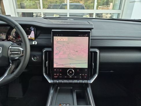 New 2027 GMC Acadia Elevation w/ Elevation Premium Package AWD/4WD image 14
