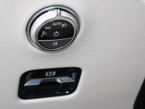 Used 2023 Mercedes-Benz GLC 300 image 14