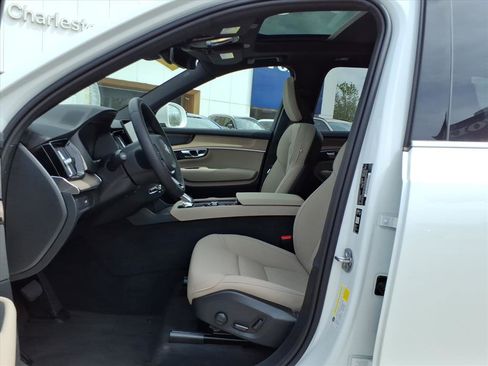 New 2026 Volvo XC90 B5 Plus w/ Protection Package AWD/4WD image 11