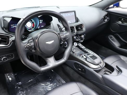 Used 2023 Aston Martin V8 Vantage Roadster RWD image 45