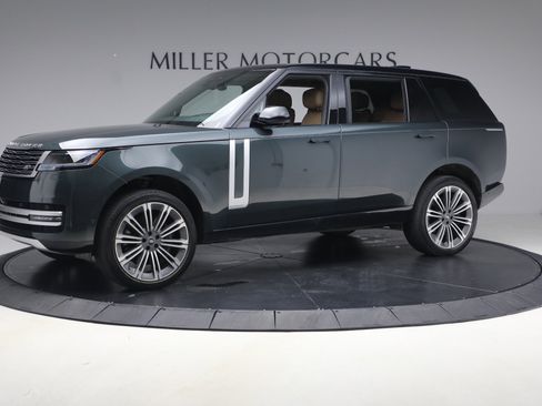 Used 2025 Land Rover Range Rover Long Wheelbase Autobiography AWD/4WD image 2