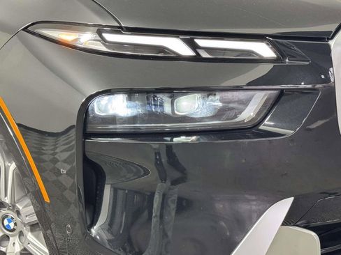 Used 2025 BMW X7 xDrive40i w/ Parking Assistance Package AWD/4WD image 15