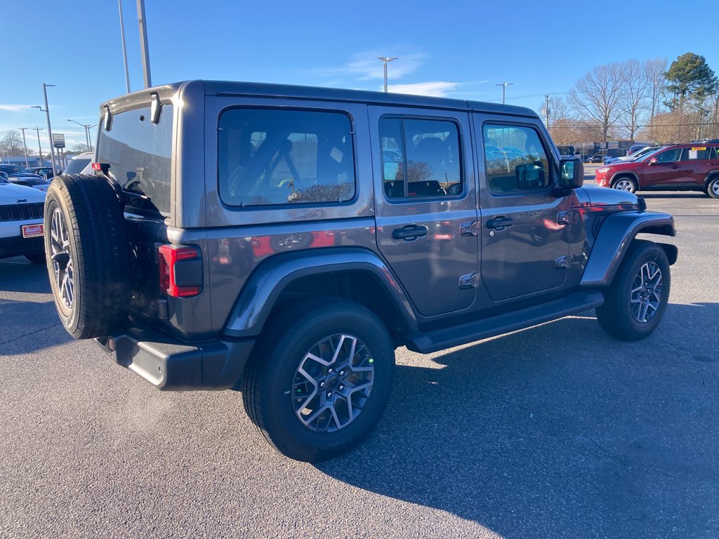 New 2026 Jeep Wrangler Unlimited Sahara AWD/4WD image 5