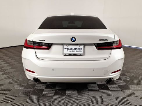 Used 2024 BMW 330i xDrive Sedan w/ Premium Package AWD/4WD image 5