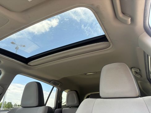 Used 2013 Toyota RAV4 XLE FWD image 21