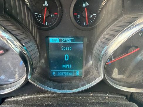 Used 2015 Chevrolet Cruze LT FWD image 12