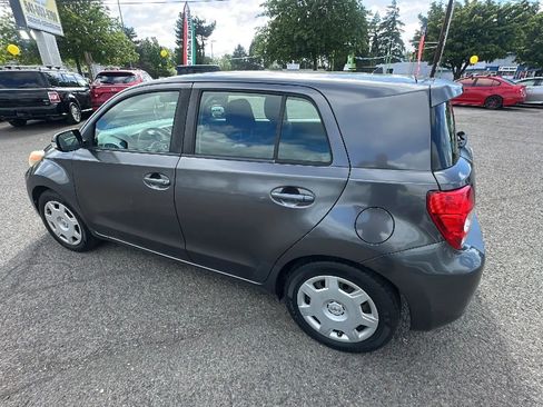 Used 2011 Scion xD image 6