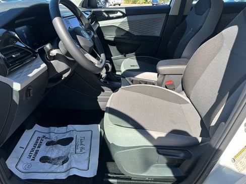 Used 2023 Volkswagen Taos S w/ Driver Assistance Package image 23