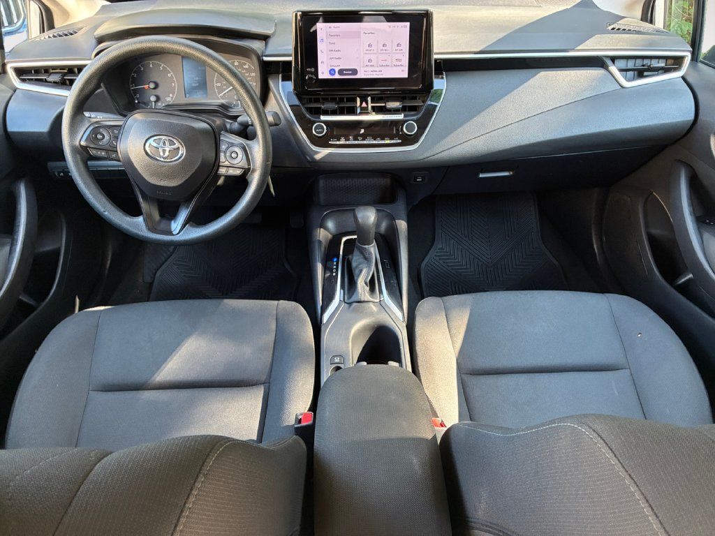 Used 2024 Toyota Corolla LE FWD image 10
