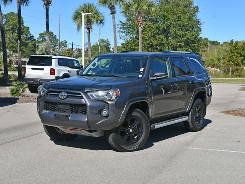 Used 2023 Toyota 4Runner SR5 Premium image 6