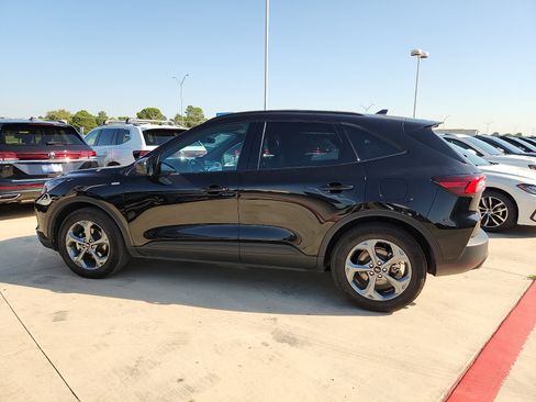 Used 2025 Ford Escape ST-Line FWD image 3