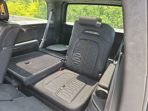 Used 2023 Rivian R1S Launch Edition AWD/4WD image 4