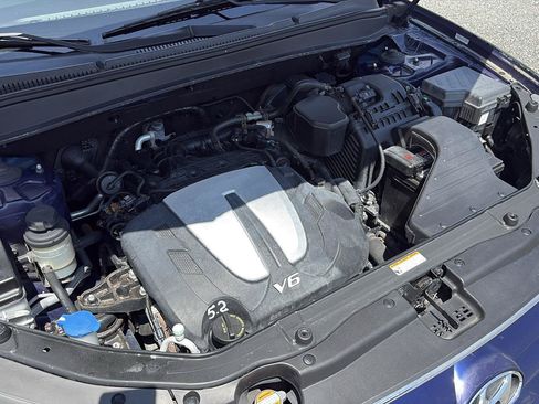 Used 2010 Hyundai Santa Fe SE w/ Premium Pkg 3 FWD image 21
