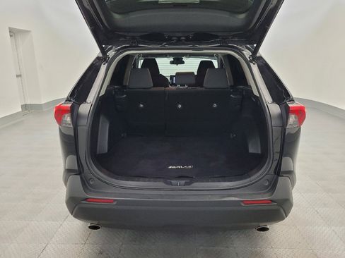 Used 2021 Toyota RAV4 XLE w/ Convenience Package image 29