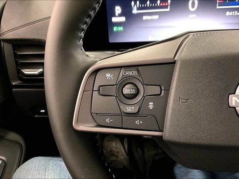 New 2026 Nissan Sentra SV w/ SV Convenience Package FWD image 21