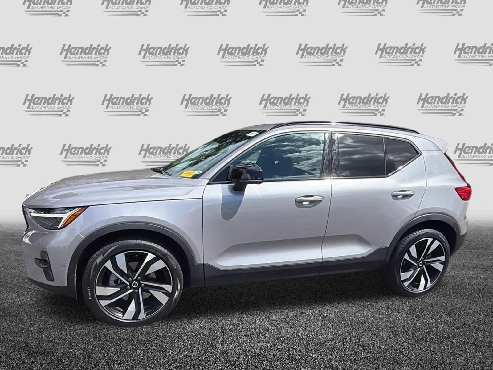 Used 2026 Volvo XC40 B5 Ultra AWD/4WD image 8