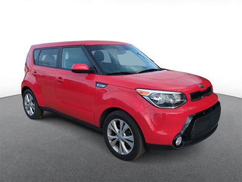 Used 2016 Kia Soul + image 2