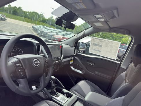 New 2026 Nissan Frontier SV AWD/4WD image 24