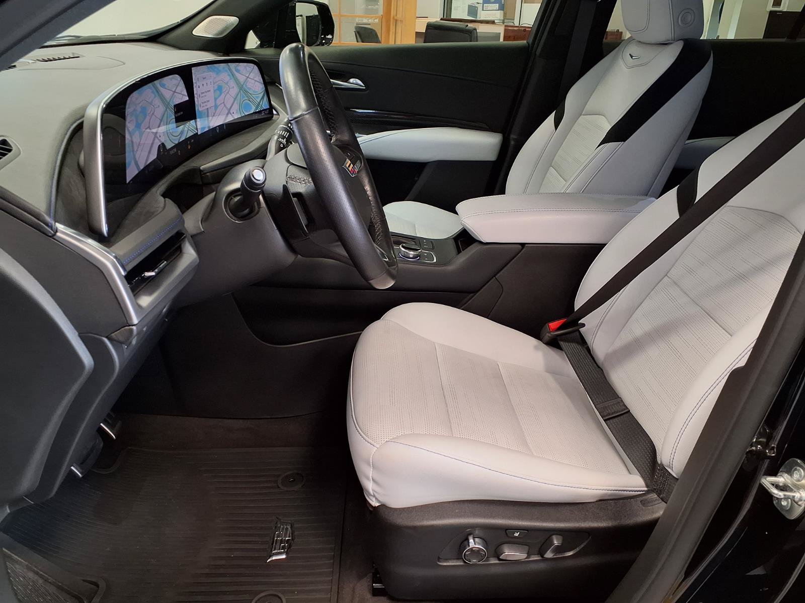 Certified 2025 Cadillac XT4 Sport FWD image 20